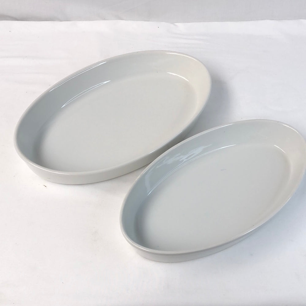 
                  
                    2 x Quality Oval Dishes (16733)
                  
                