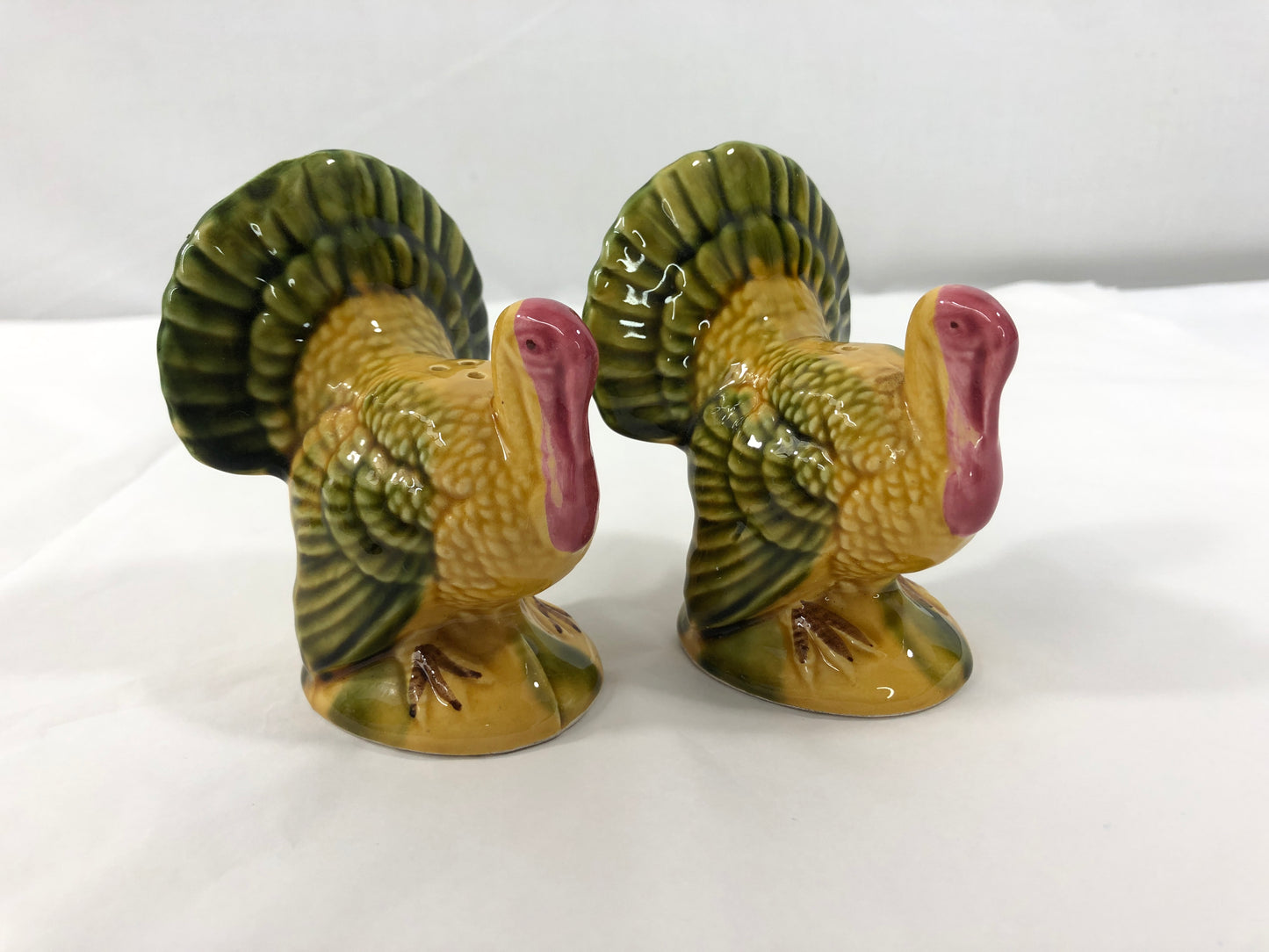 
                  
                    Vintage Salt & Pepper Tom Turkey (18591)
                  
                