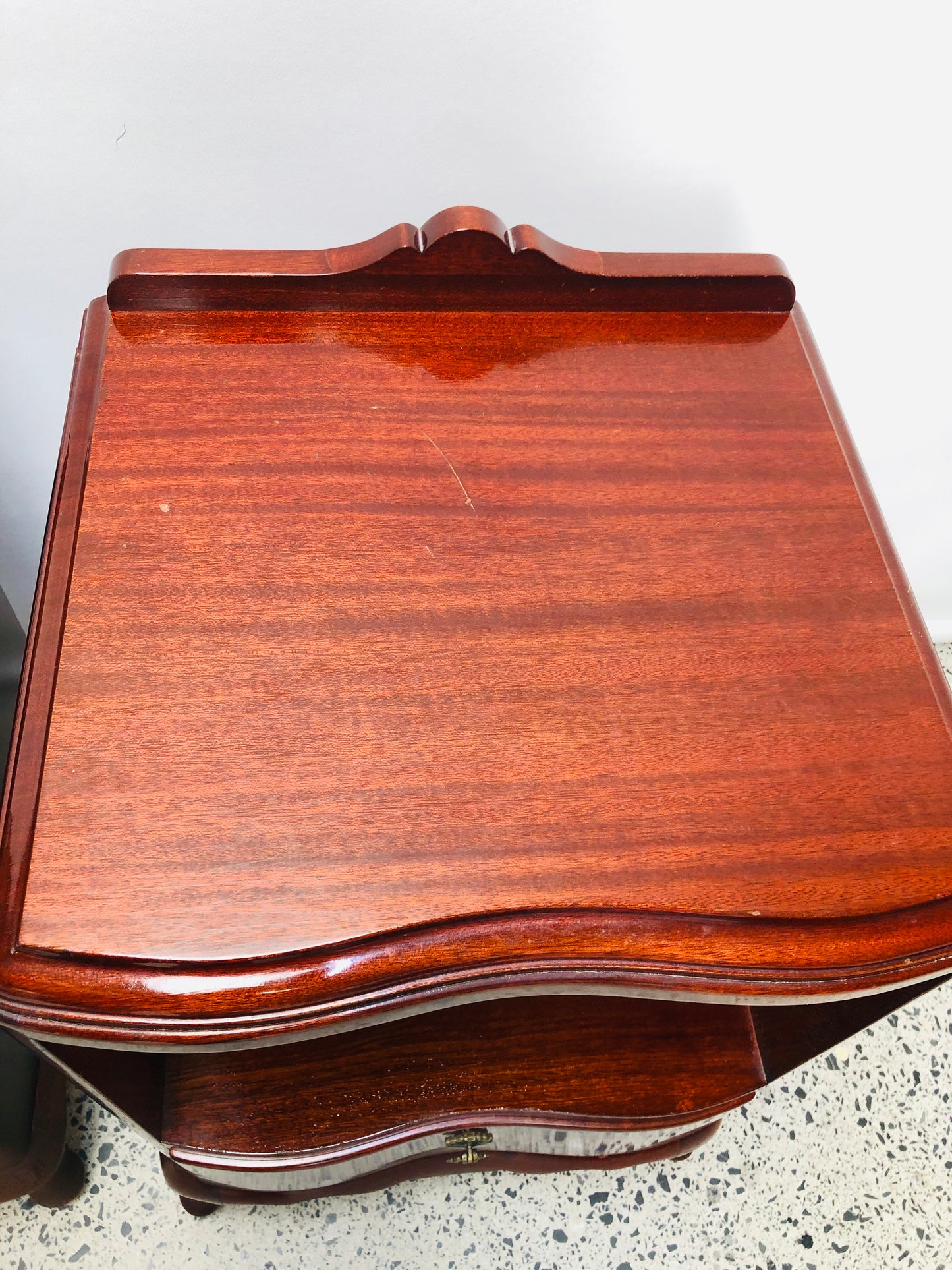 
                  
                    Queen Anne Style Mahogany Bedsides x 2 (21767)
                  
                
