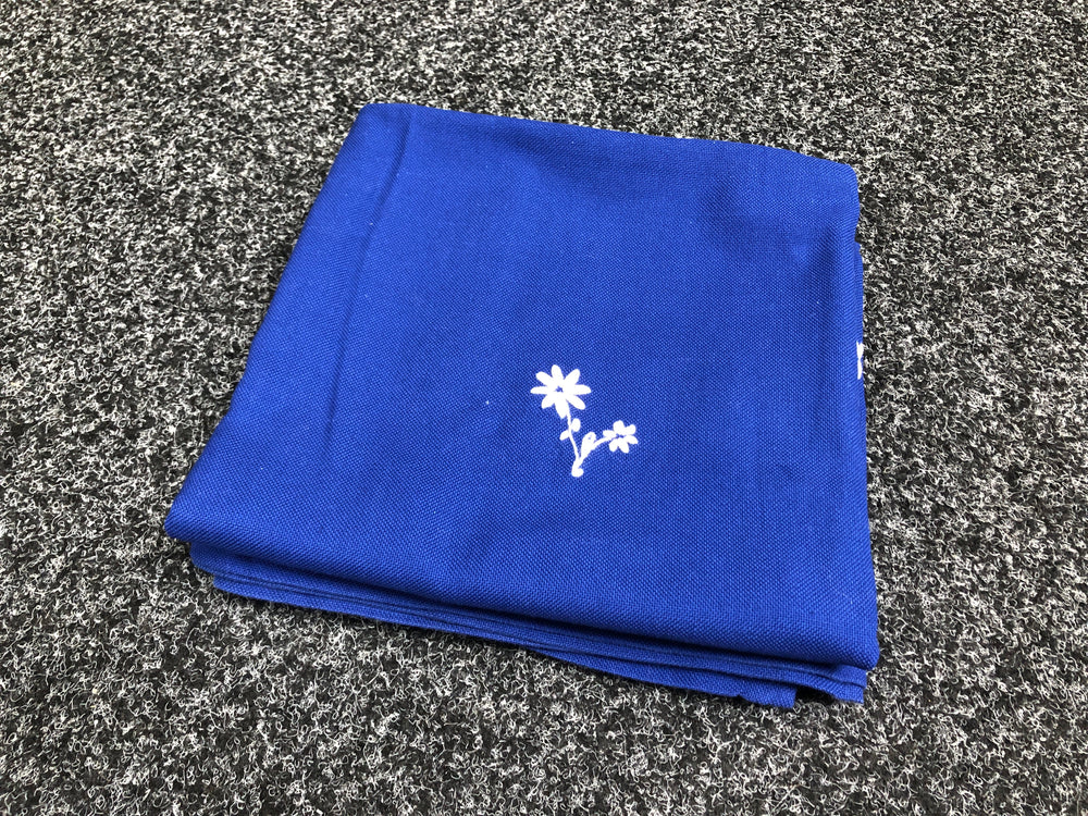 Dark Blue Linen Tablecloth with Stitched Daisy's (21409)