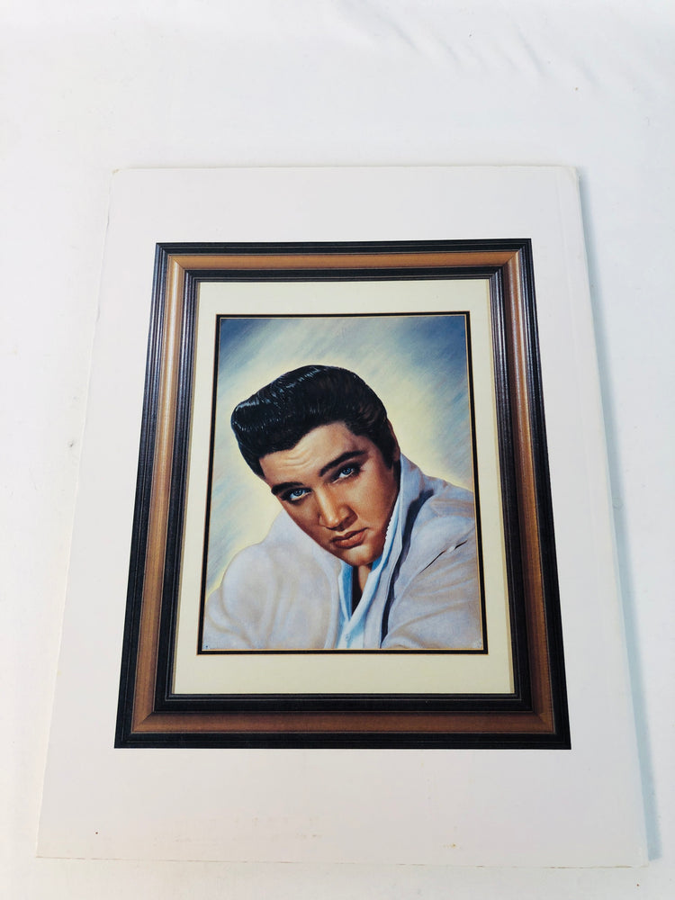 
                  
                    Elvis Presley's Graceland The Official Guidebook (18221)
                  
                