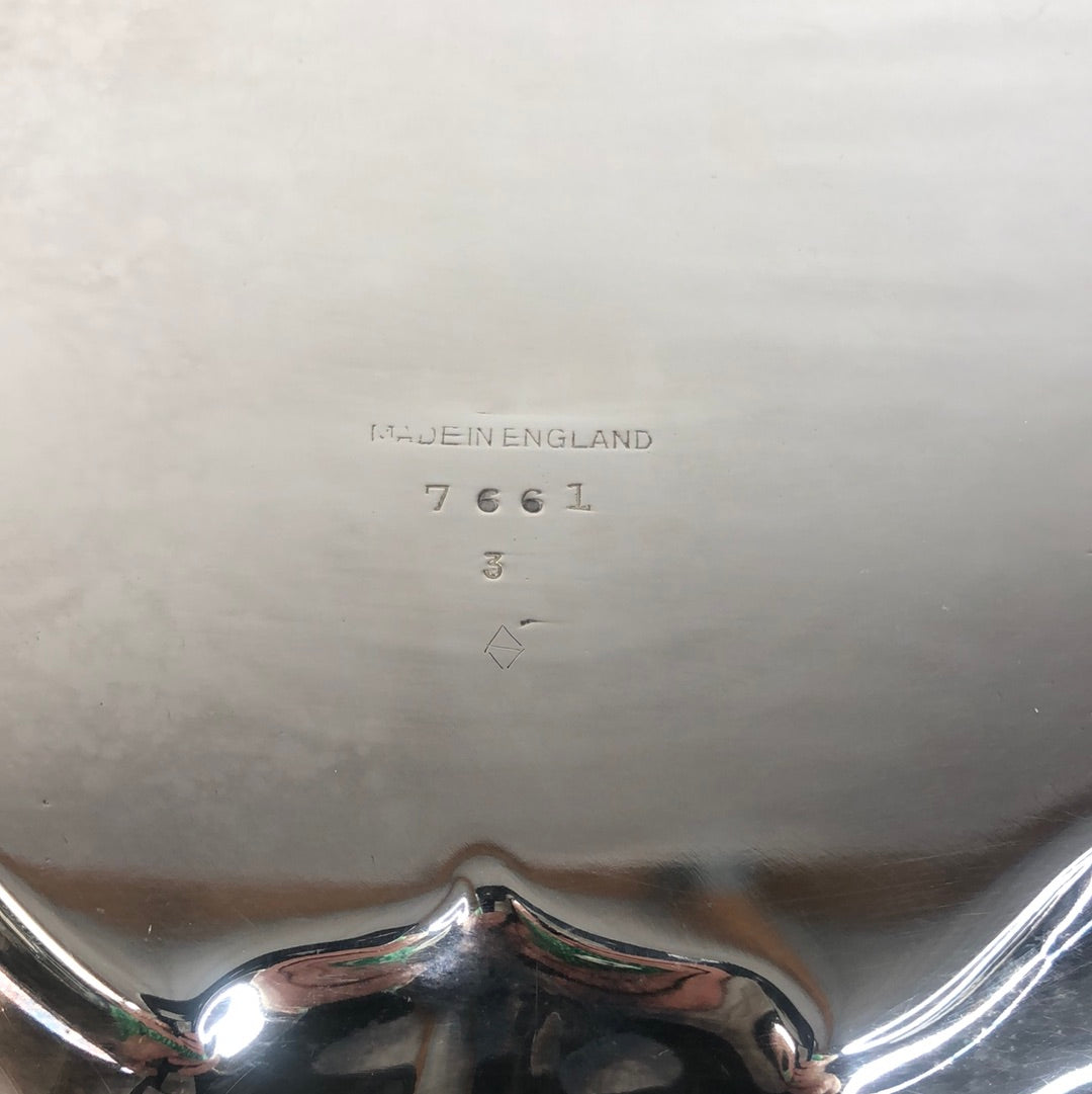 
                  
                    Large Silver Tray on Feet 7661 (17087)
                  
                