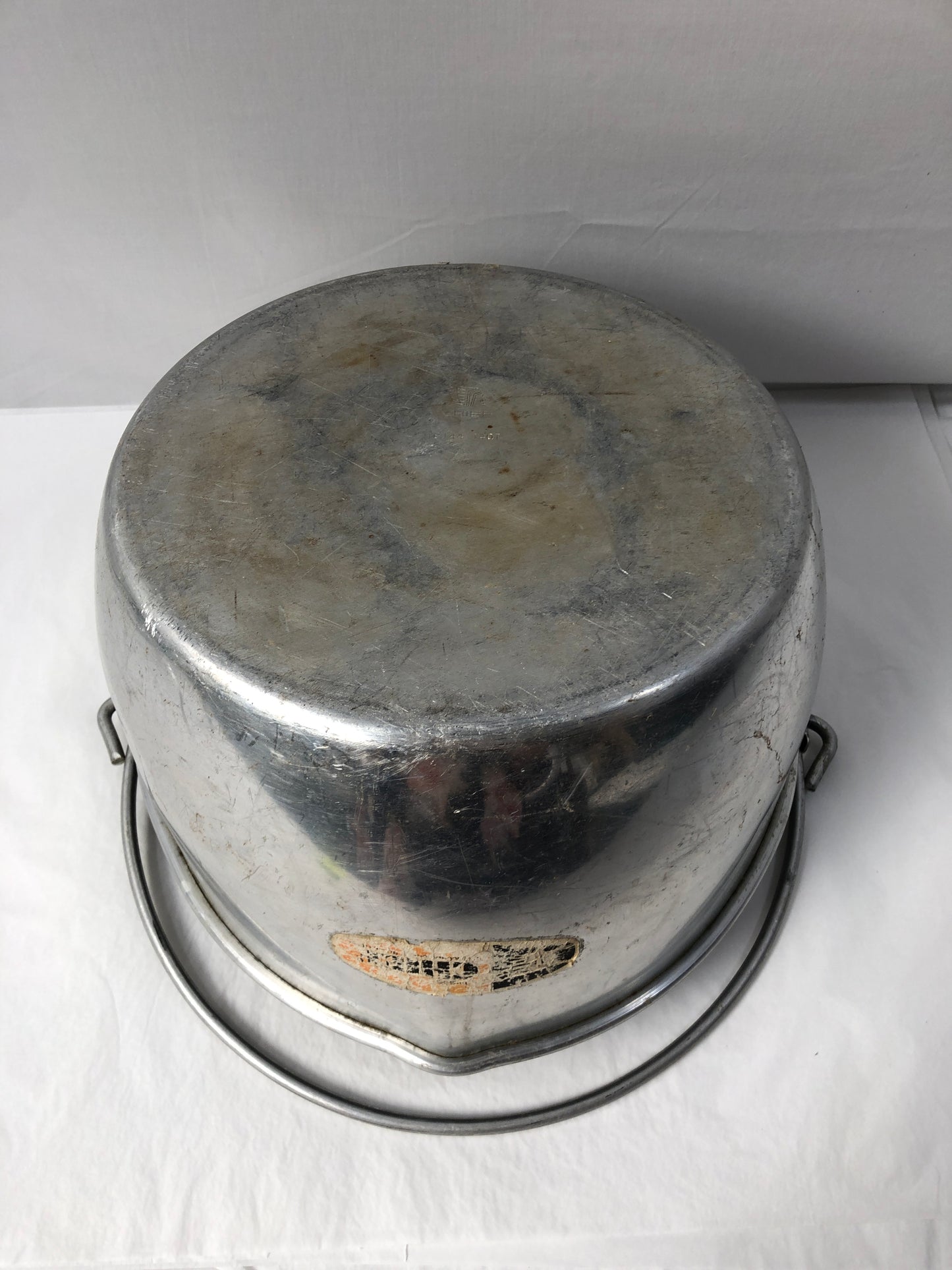 
                  
                    Vintage Chief - Preserving Pan Aluminium -Large (20334)
                  
                