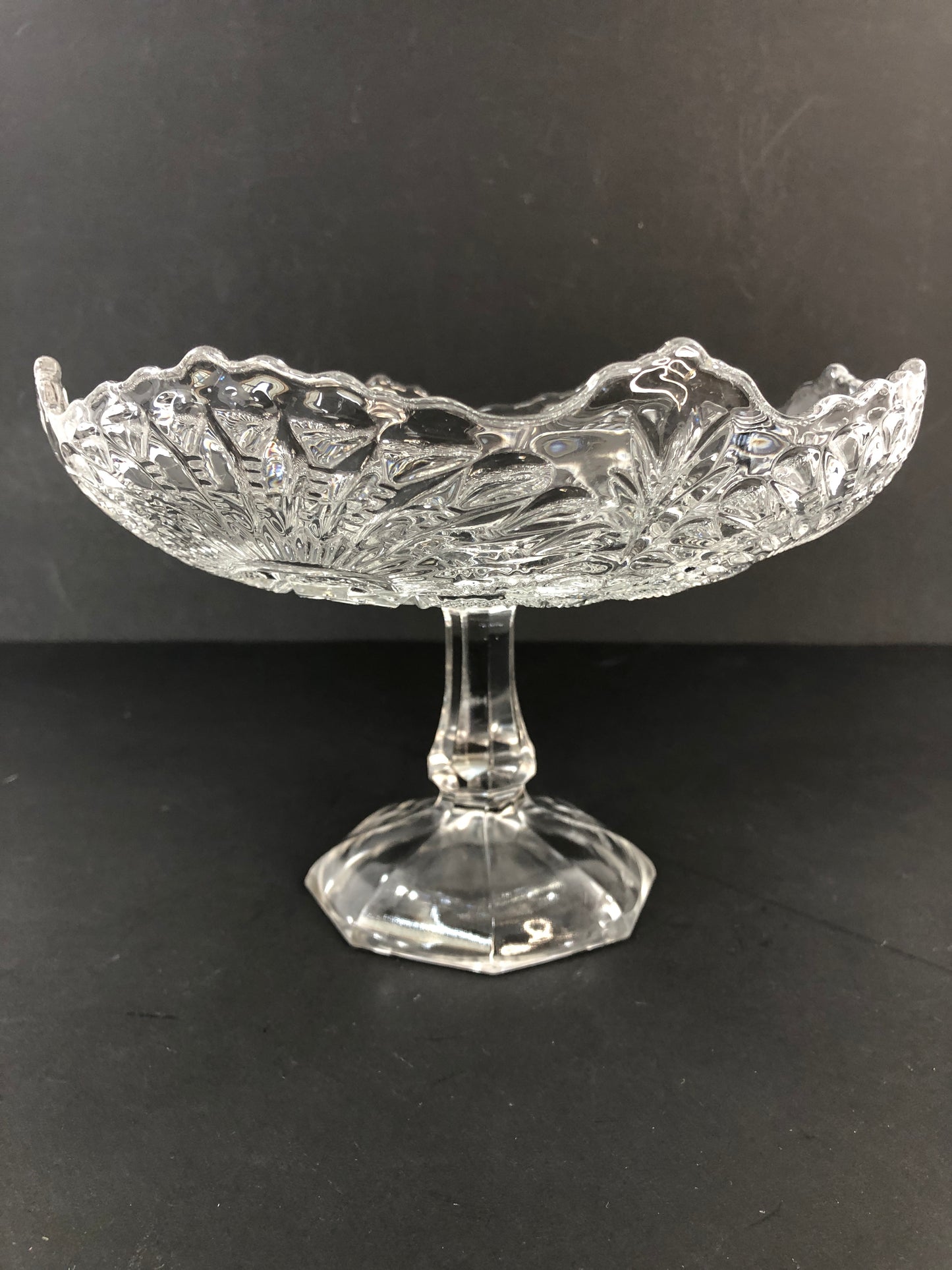 
                  
                    Glass Pedestal Fruit Bowl/Dessert Dish (21383)
                  
                