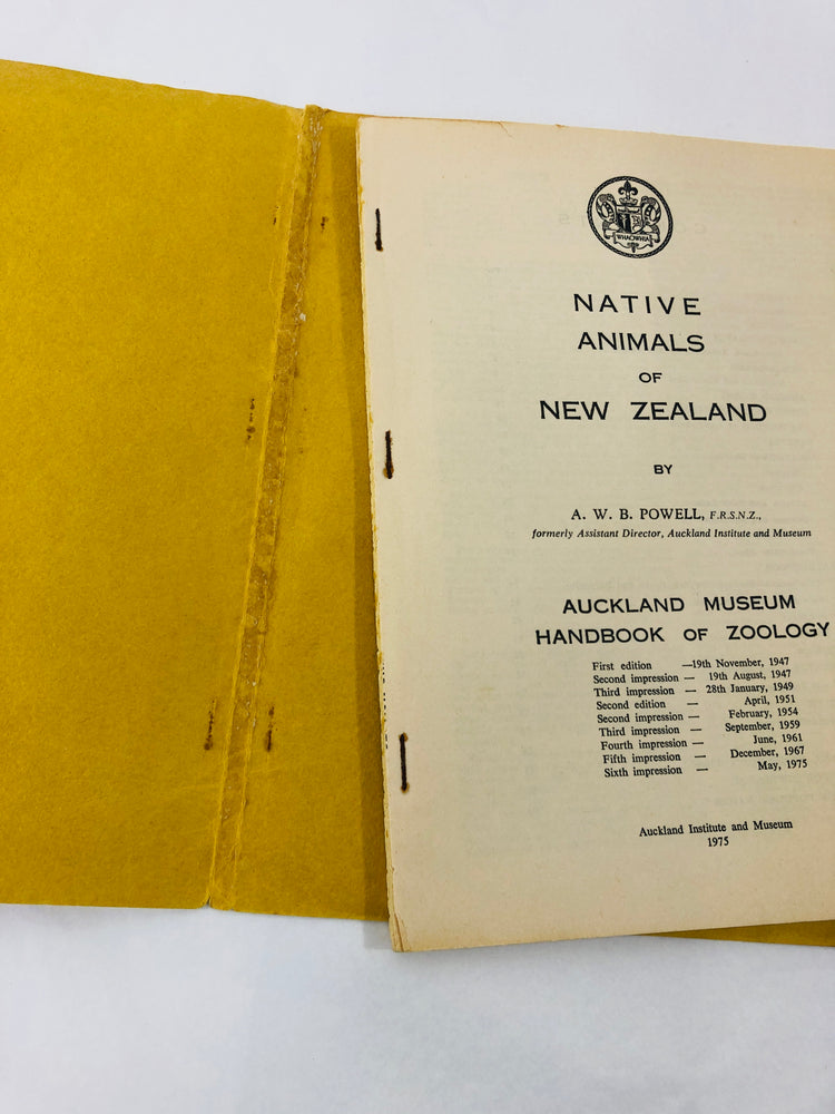 
                  
                    1947 - Auckland Museum Handbook of Zoology (21578)
                  
                
