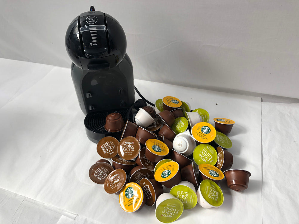 Nescafe - Dolce Gusto 9770 & Pods (20221)