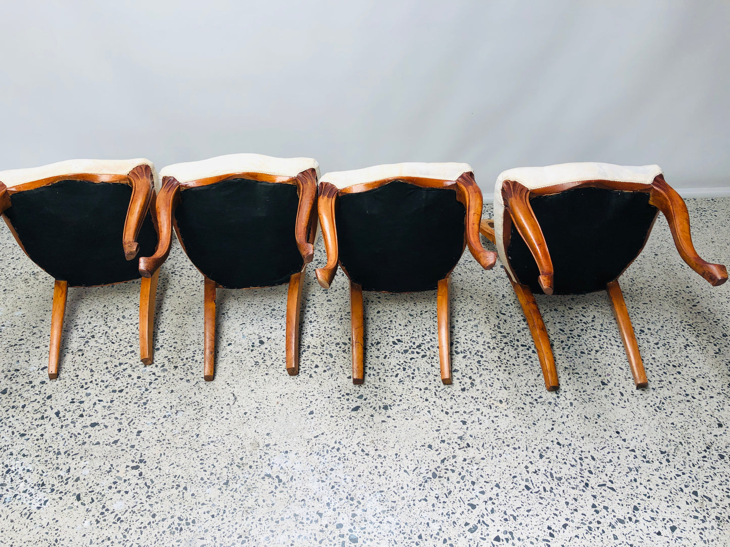 
                  
                    Antique Balloon Back Dining Chairs x4 (21789)
                  
                