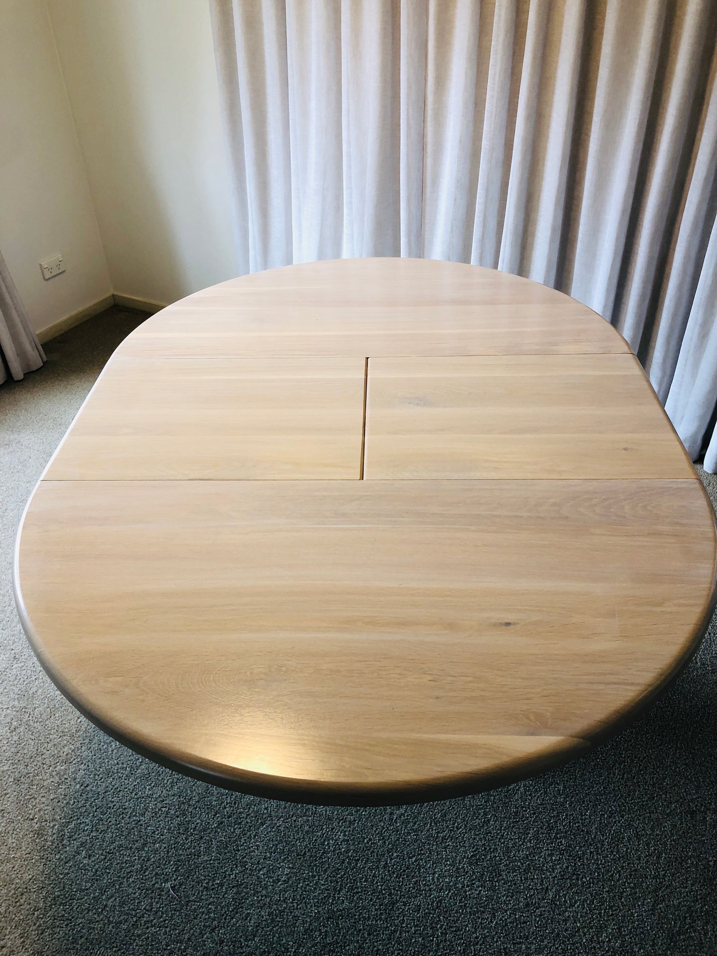 
                  
                    Solid Wood Round Dining Table - Extendable (21793)
                  
                