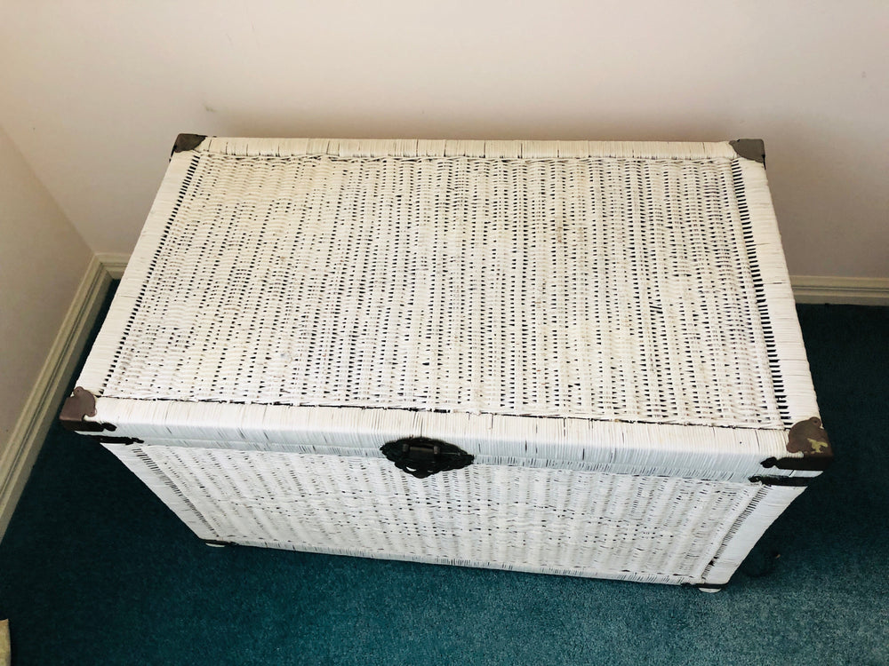 
                  
                    White Wicker/Cane Blanket Box / Trunk (21782)
                  
                