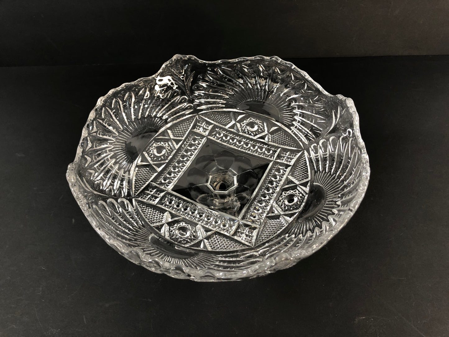 
                  
                    Glass Pedestal Fruit Bowl/Dessert Dish (21383)
                  
                