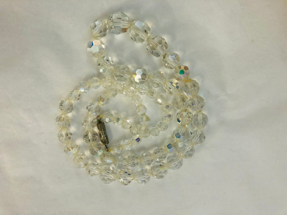 
                  
                    Vintage Glass Faceted Beaded Necklace (21600)
                  
                