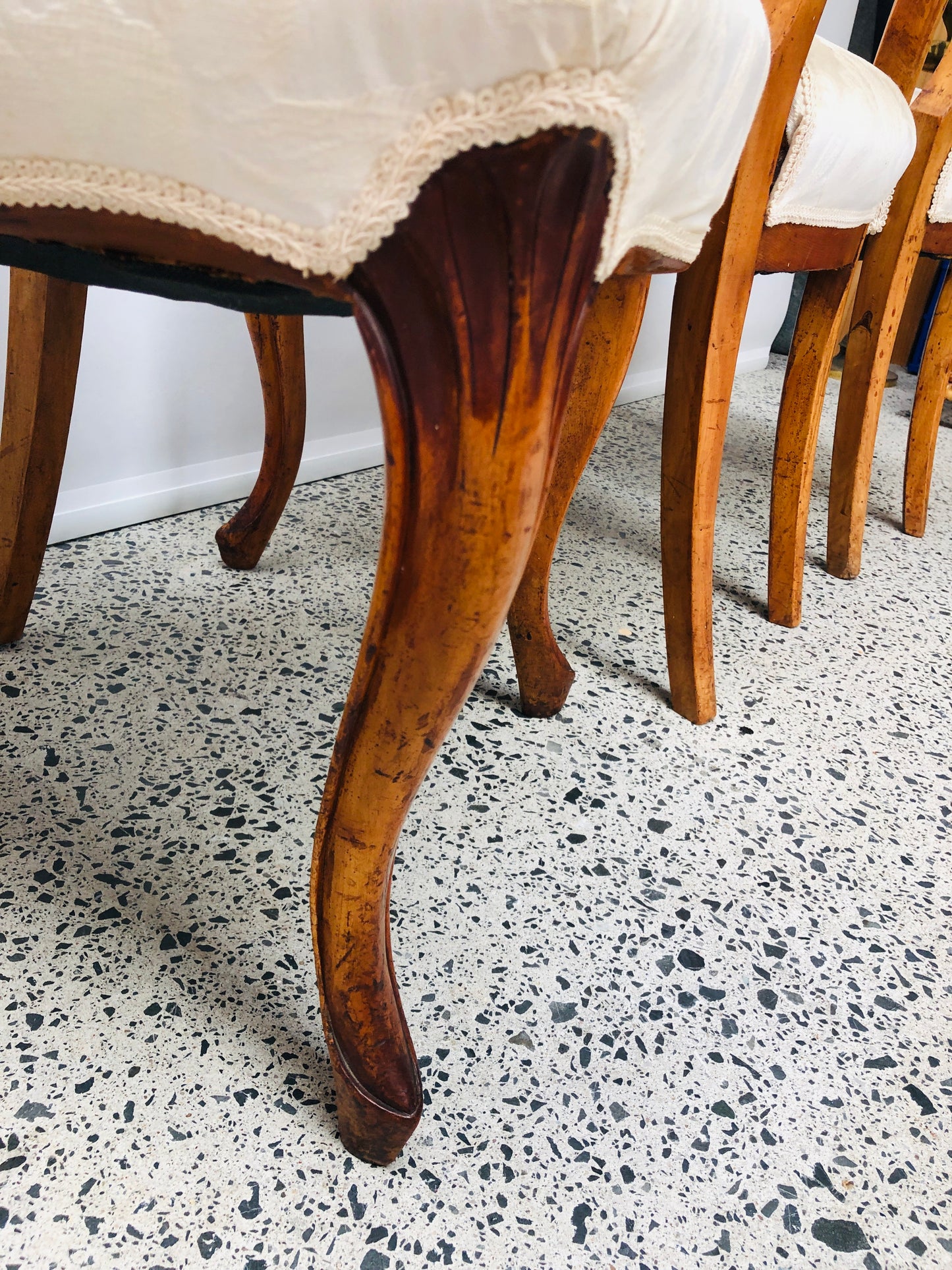 
                  
                    Antique Balloon Back Dining Chairs x4 (21789)
                  
                