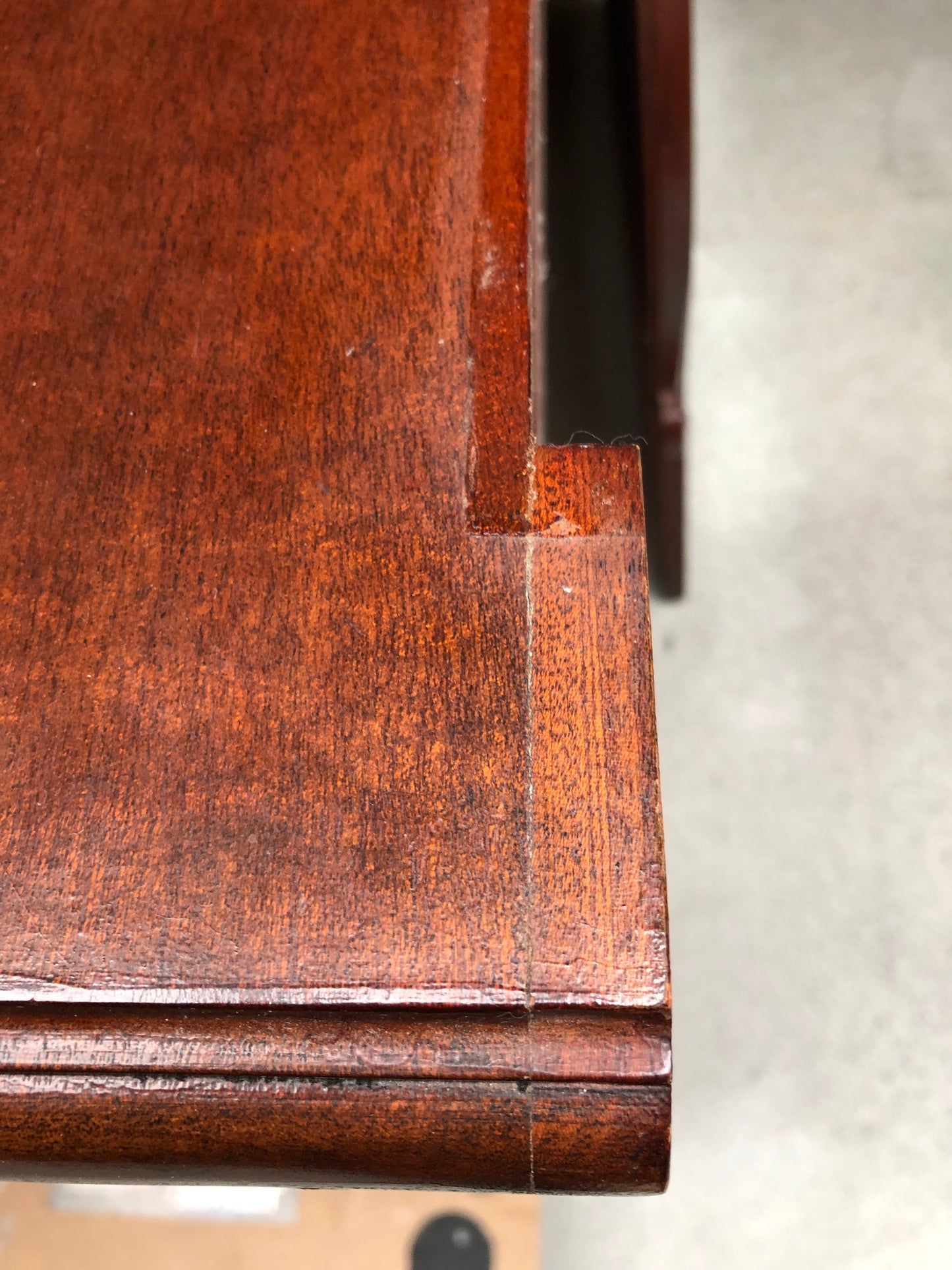 
                  
                    French Provincial 9 Drawer Dresser with Mirror (21779)
                  
                