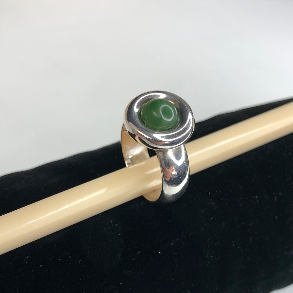 
                  
                    STG Silver Greenstone/ Jade Ring (16977)
                  
                