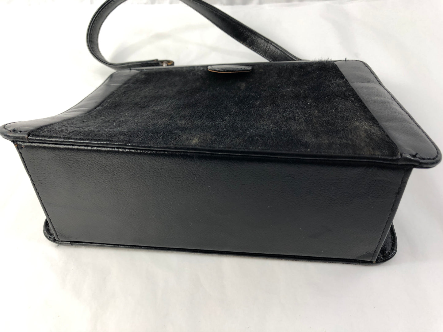 
                  
                    Ladies Handbag - Leather & Fur Norway (21415)
                  
                