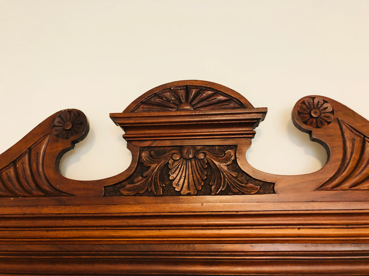 
                  
                    Large Ornate Wall Hung Mirror (21797)
                  
                