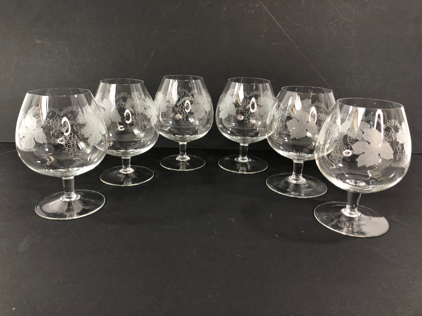
                  
                    Vintage Grape Design Brandy Glasses x 6 (21379)
                  
                