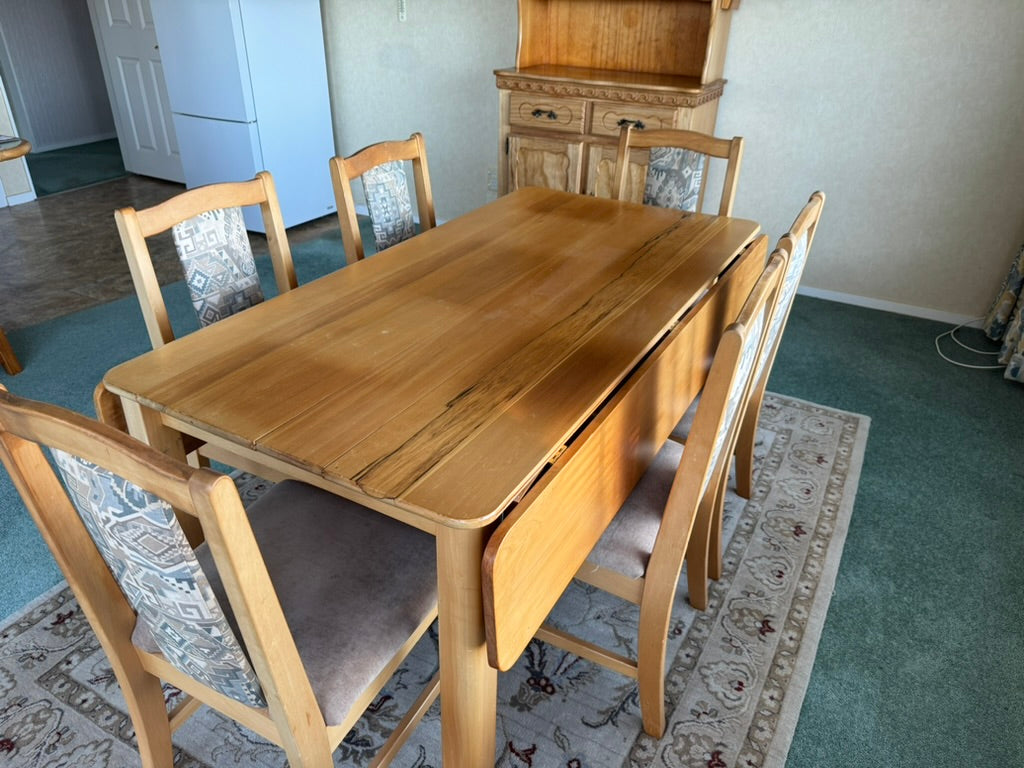 
                  
                    Rimu Oblong Dining Table and 6 Chairs (21509)
                  
                