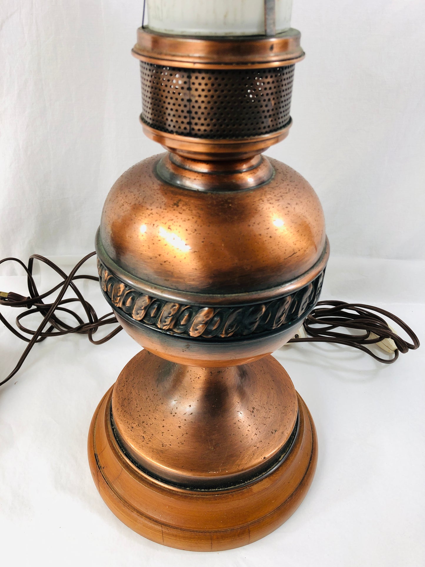 
                  
                    Matching Copper Look Kerosene Lamps (20850)
                  
                