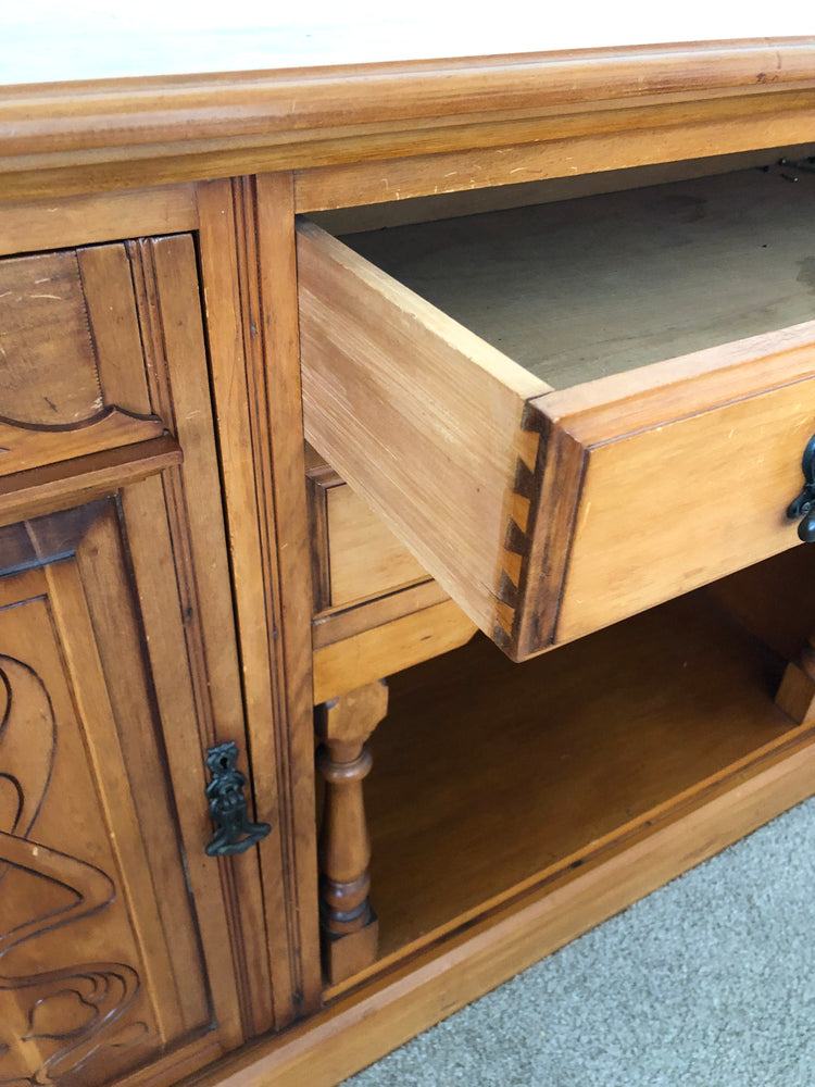 
                  
                    Refurbished Antique SideBoard/Buffet Unit (20191)
                  
                