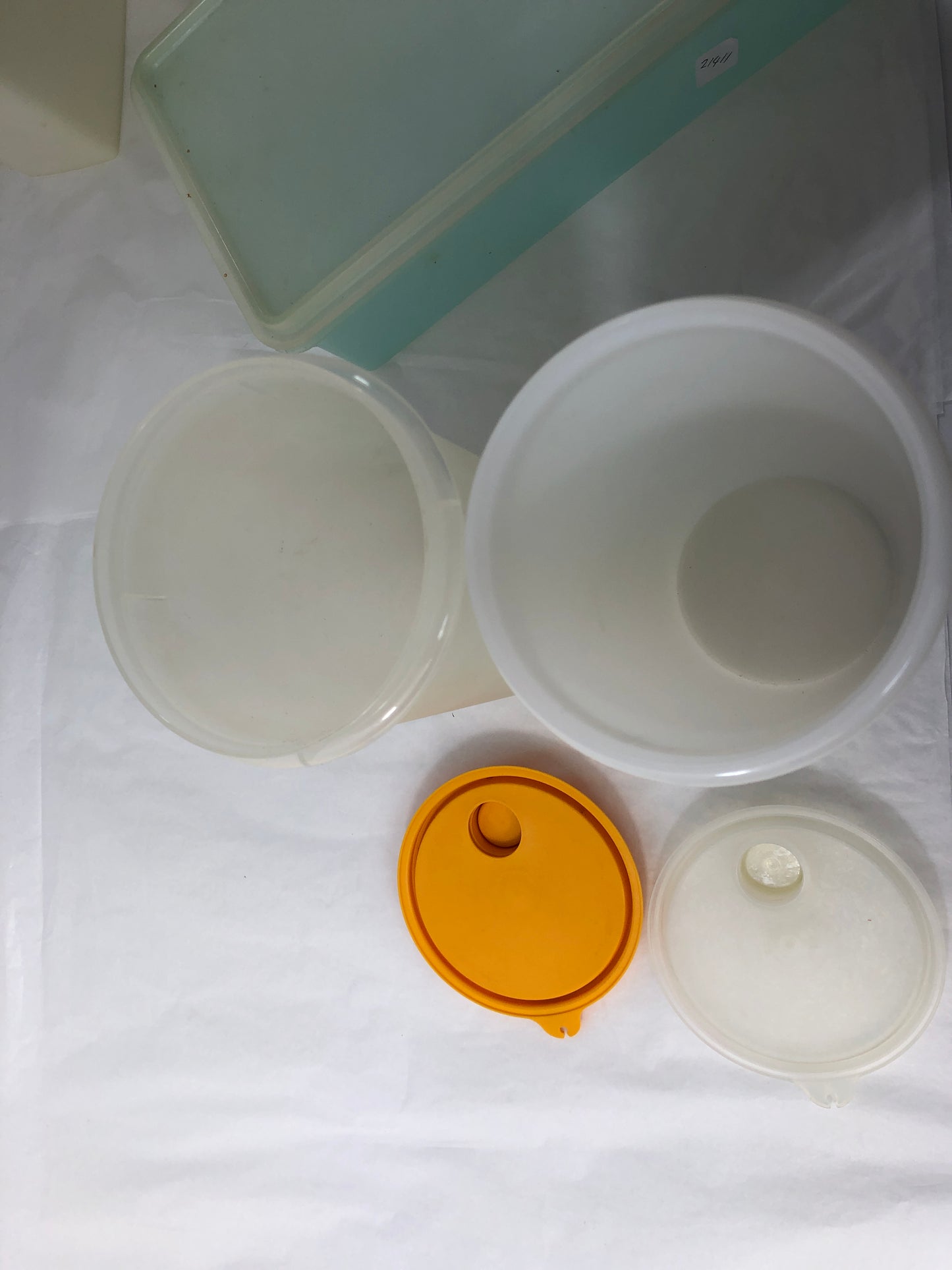
                  
                    Vintage NZ Made Tupperware (21411)
                  
                
