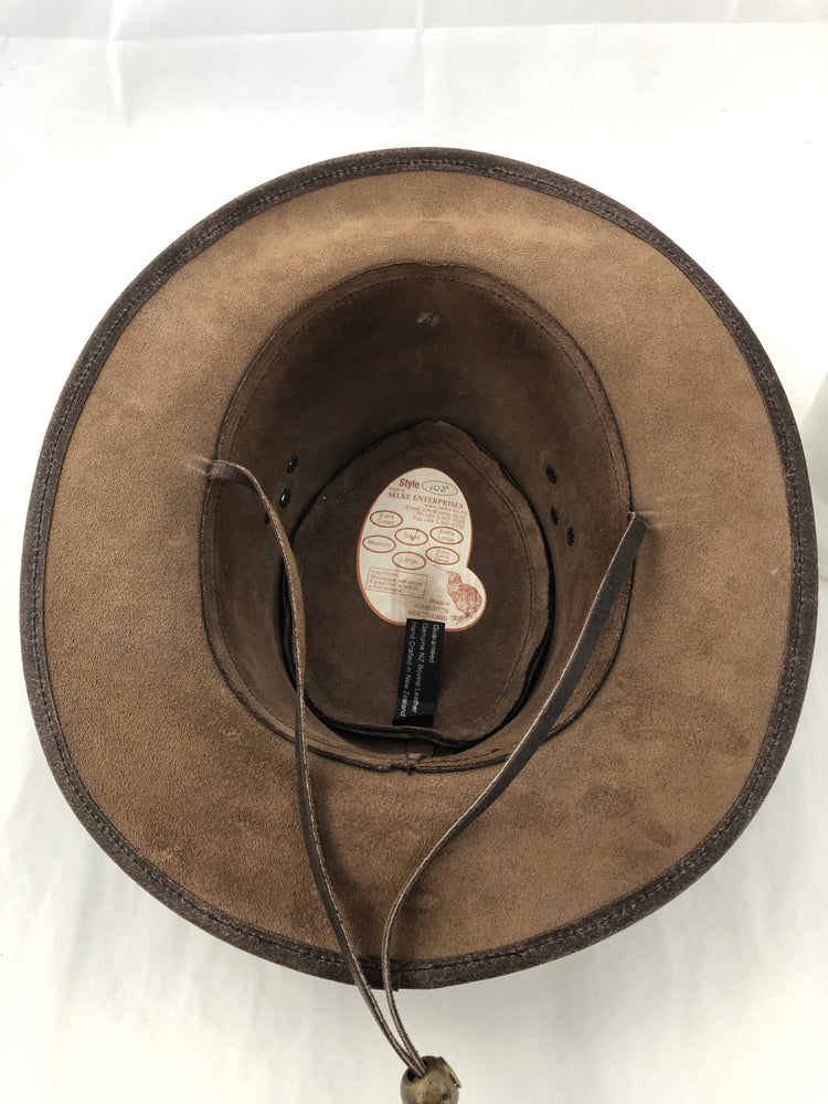 
                  
                    Selke Original Genuine Leather Hat (19250)
                  
                