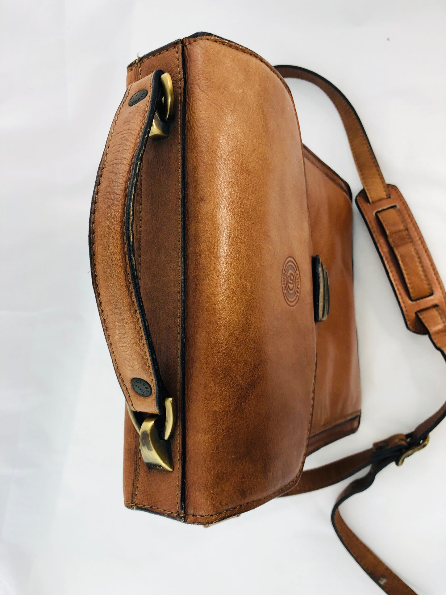 
                  
                    Vintage Giudi Italian Leather Messenger Bag (21657)
                  
                