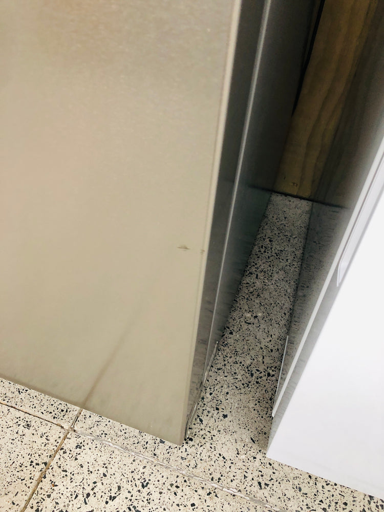
                  
                    Midea - 584L Side by Side S/S Fridge Freezer (21601)
                  
                