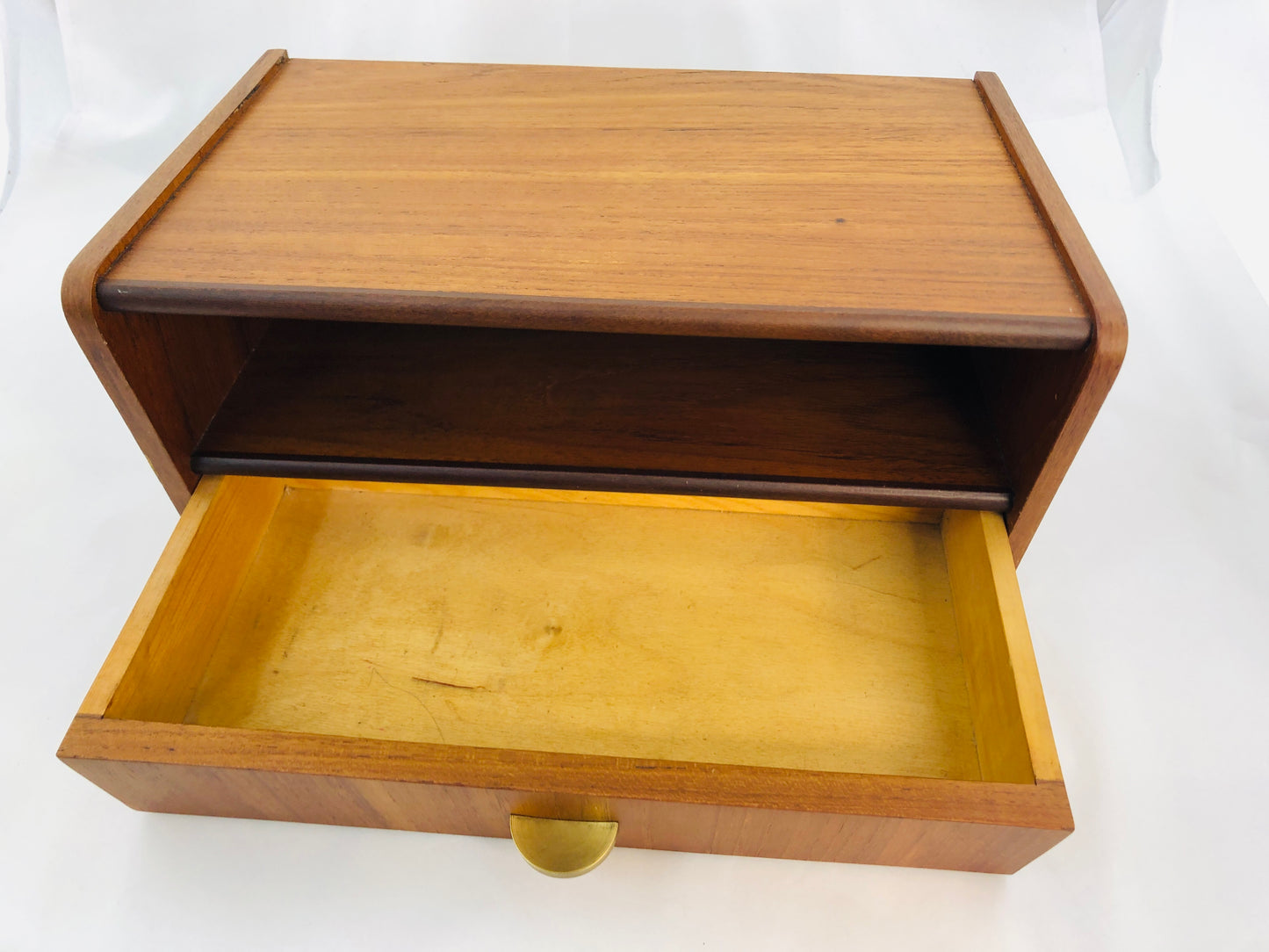
                  
                    Mid-centry Wall Mounted Bedside Shelf with Drawer (21654)
                  
                