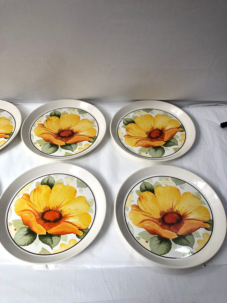 
                  
                    Crown Lynn -Sunseeker D683 Dinner Plates x 7 (20249)
                  
                