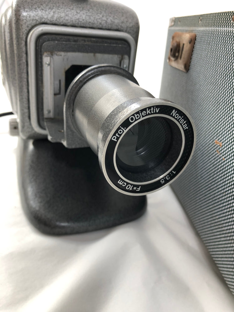
                  
                    Vintage Noris Plank Slide Projector  (20405)
                  
                