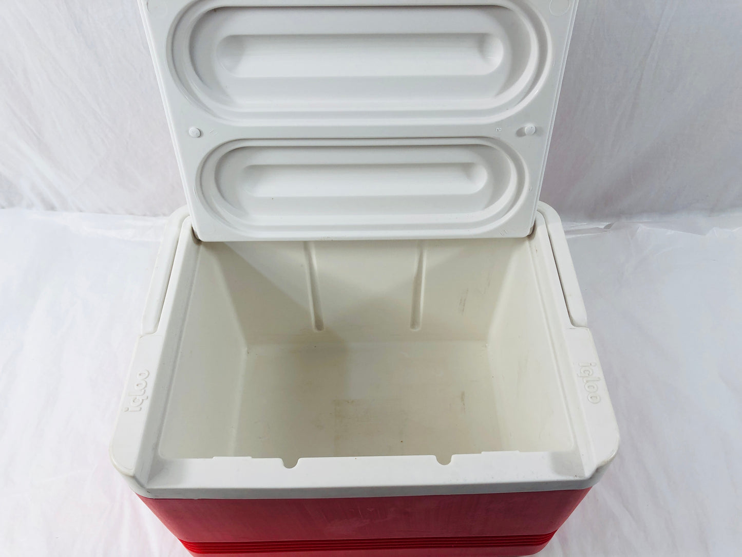 
                  
                    Lgloo Cooler Legend 12 -Red (21536)
                  
                