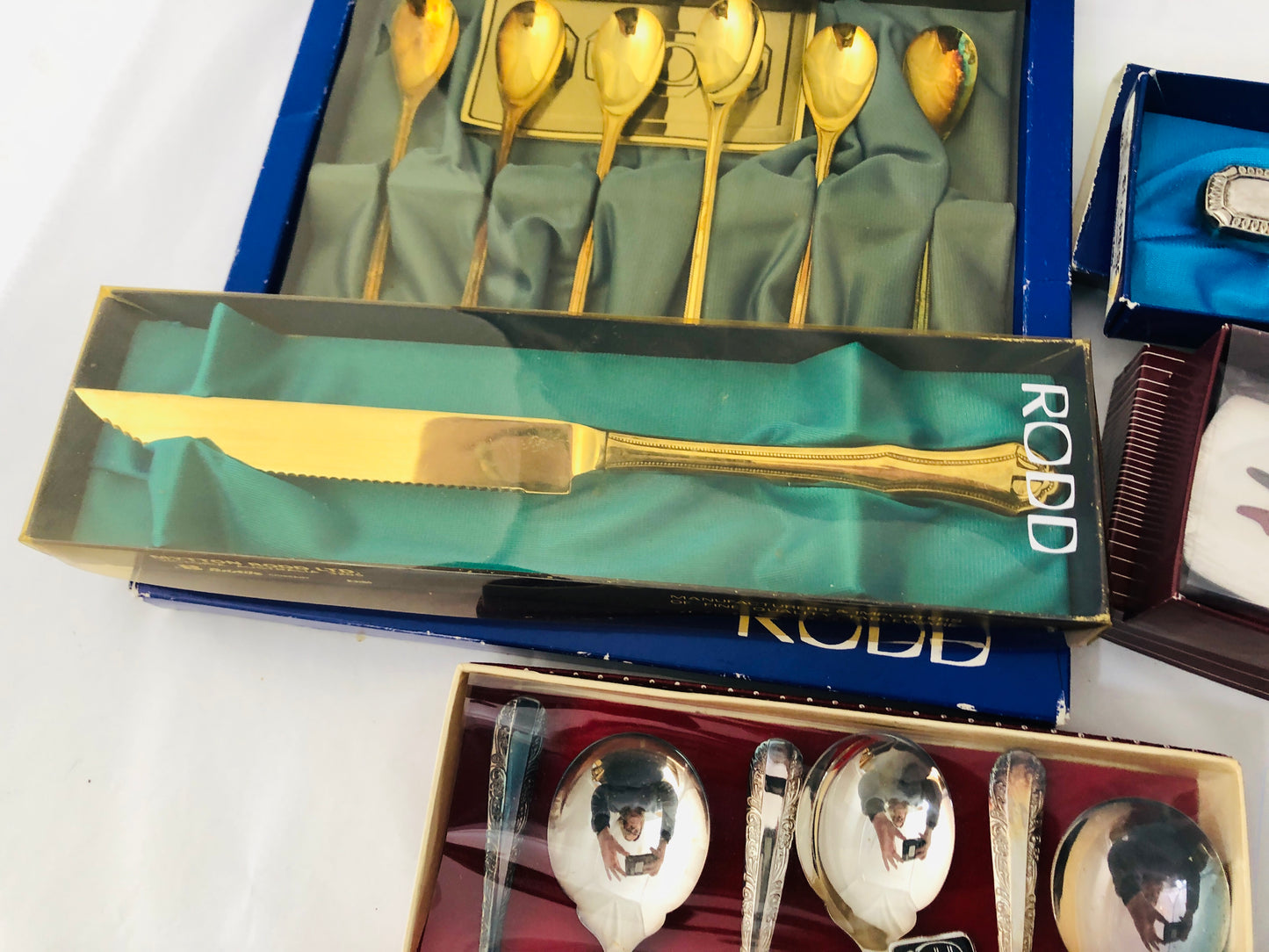 
                  
                    RODD ENPS 17 x Boxed Serving Items (21263)
                  
                
