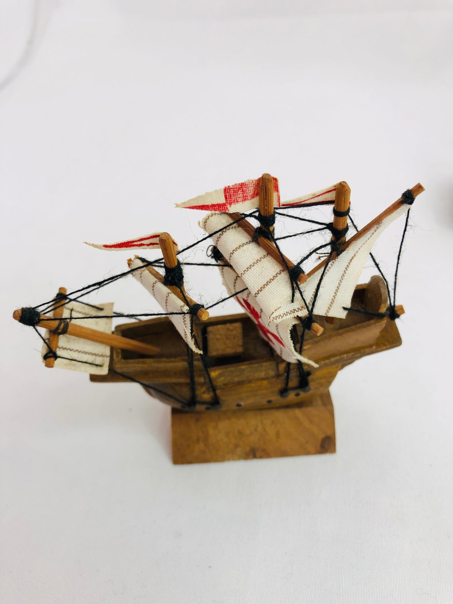 
                  
                    Set of Three Model Ships (21137)
                  
                