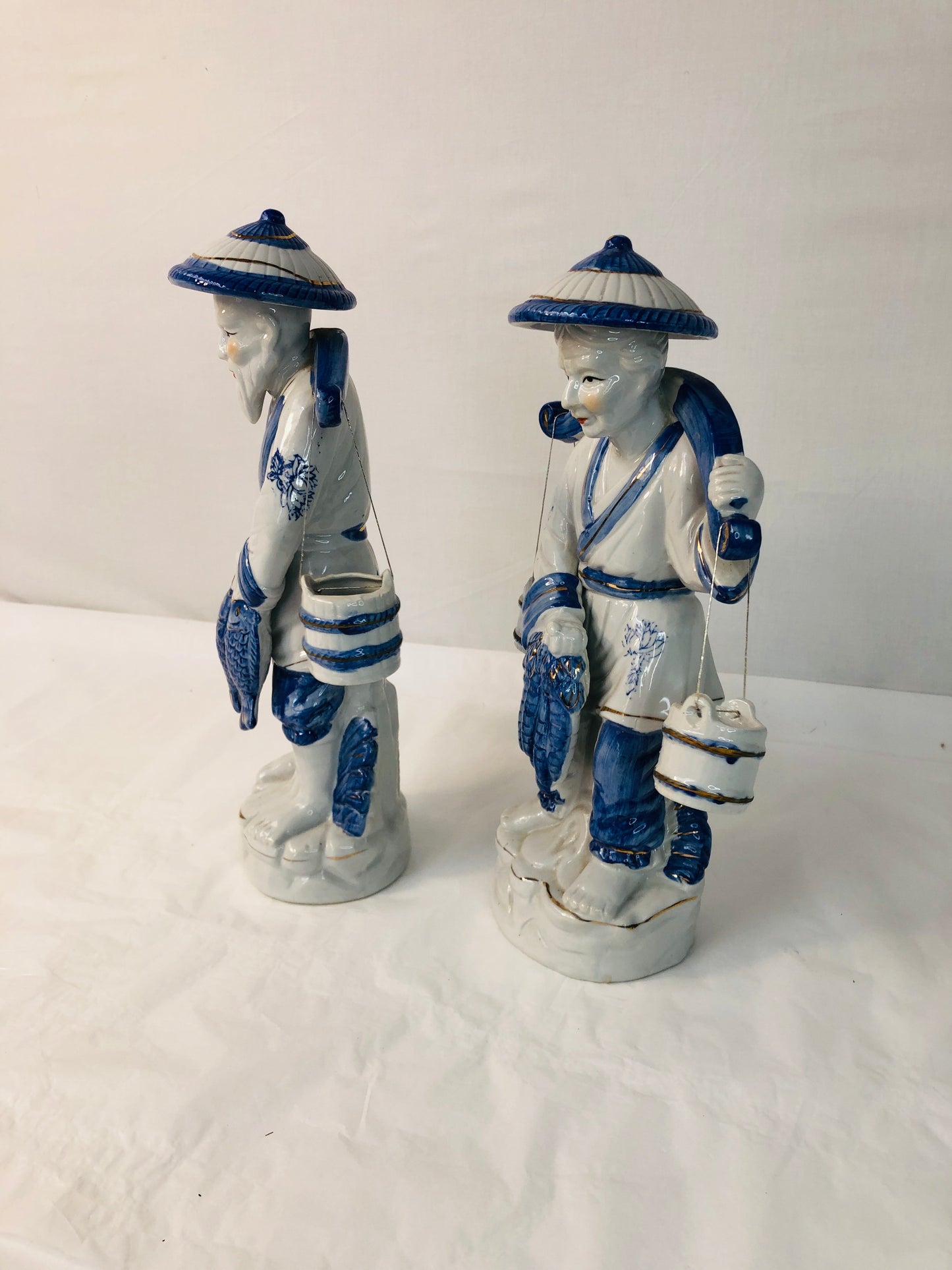 
                  
                    Pair Chinese Porcelain Figurines (18102)
                  
                