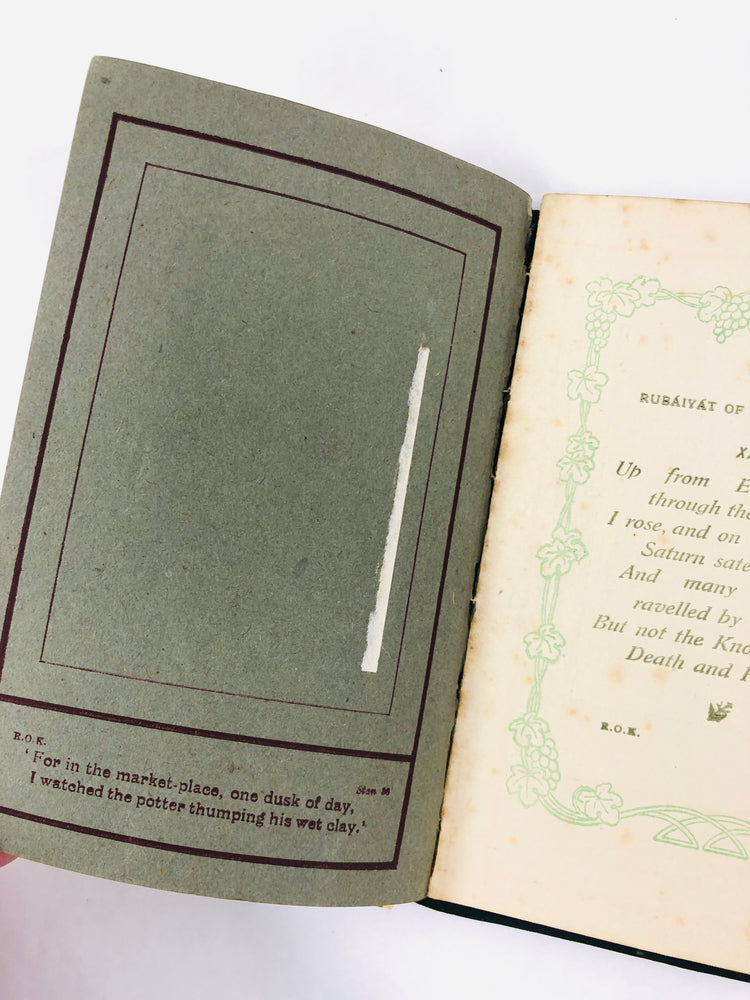 
                  
                    Antique Book  of Rubáiyát of Omar Khayyám - Collins (21585)
                  
                