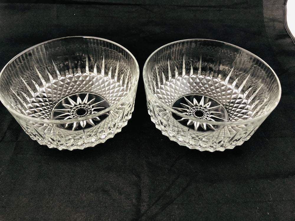 
                  
                    French Arcoroc Glass Matching Bowls (20615)
                  
                