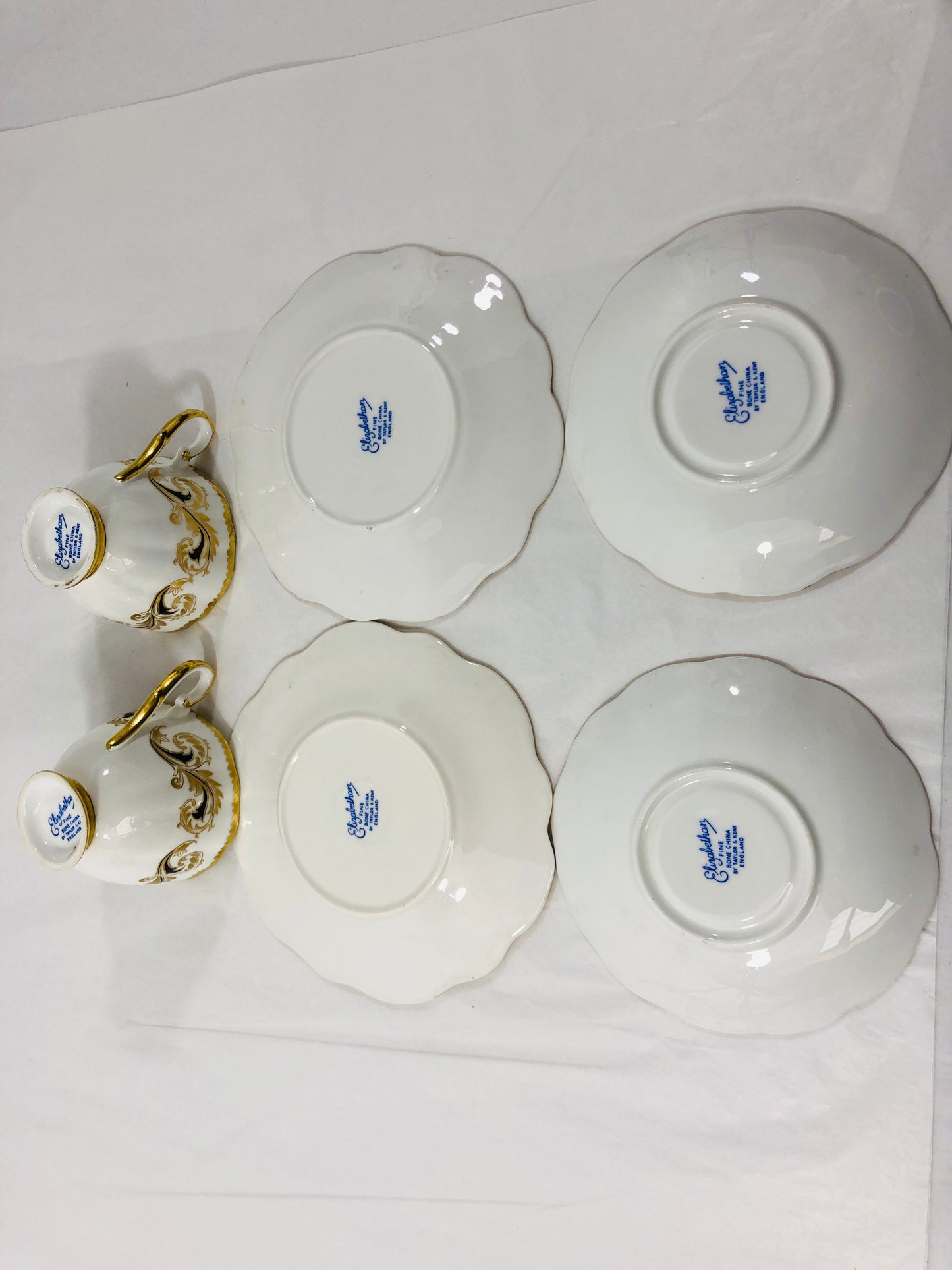 
                  
                    Taylor & Kent Elizabethan 2 x Trios (20667)
                  
                