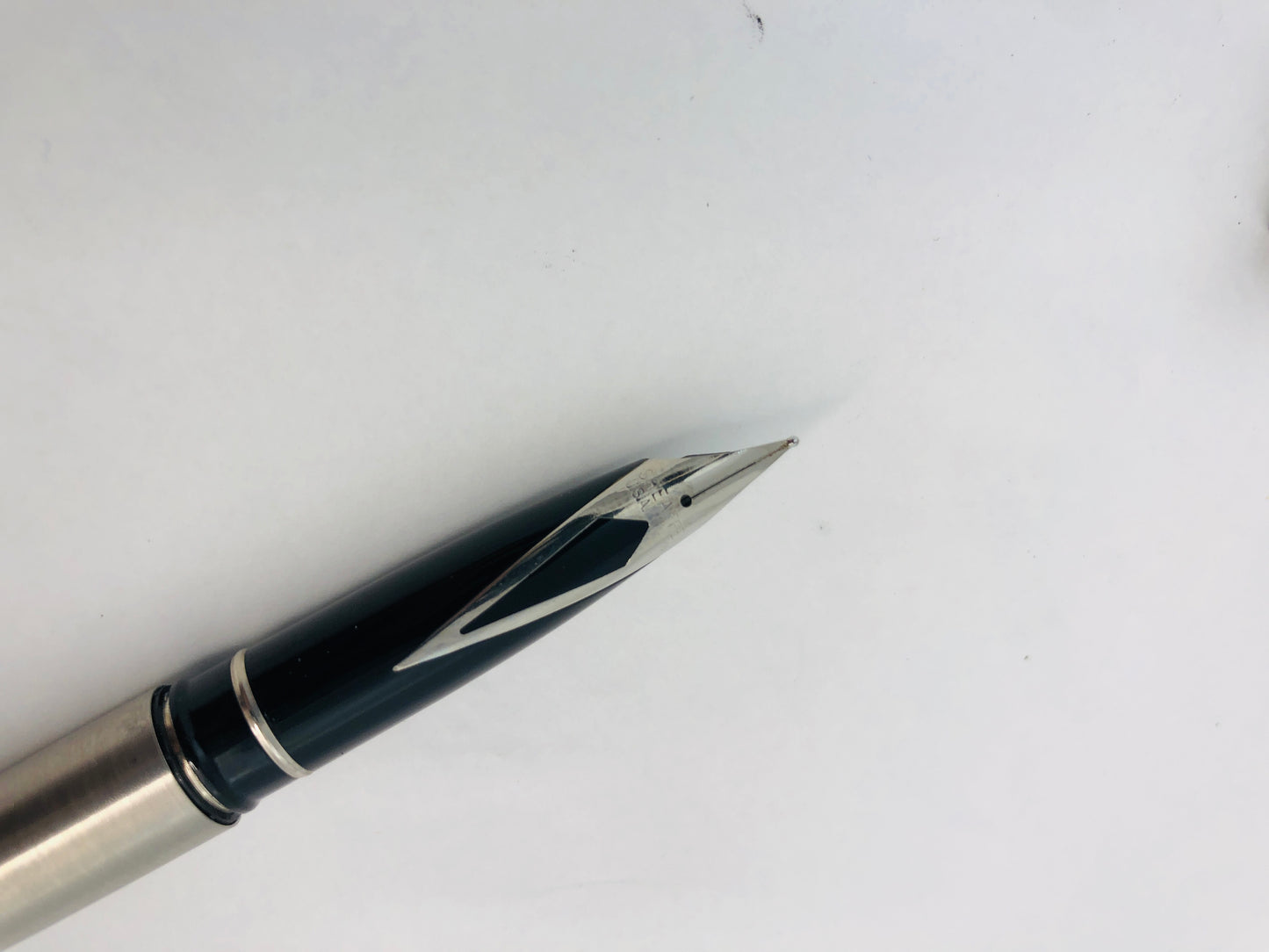
                  
                    Vintage Sheaffer Fountain Pen - USA (21300)
                  
                
