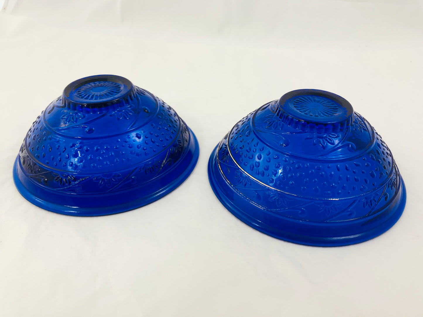 
                  
                    Handmade Blue Glass Bowls (21556)
                  
                
