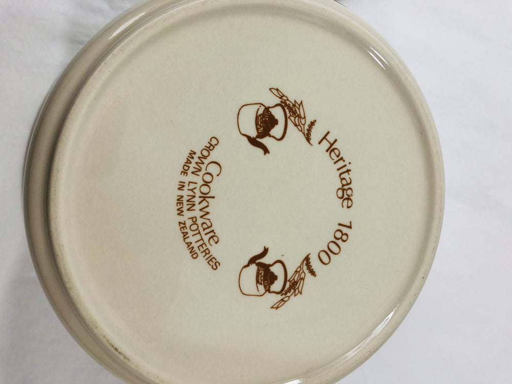 
                  
                    Crown Lynn Heritage Cookware - Casserole Dish with Lid (20790)
                  
                