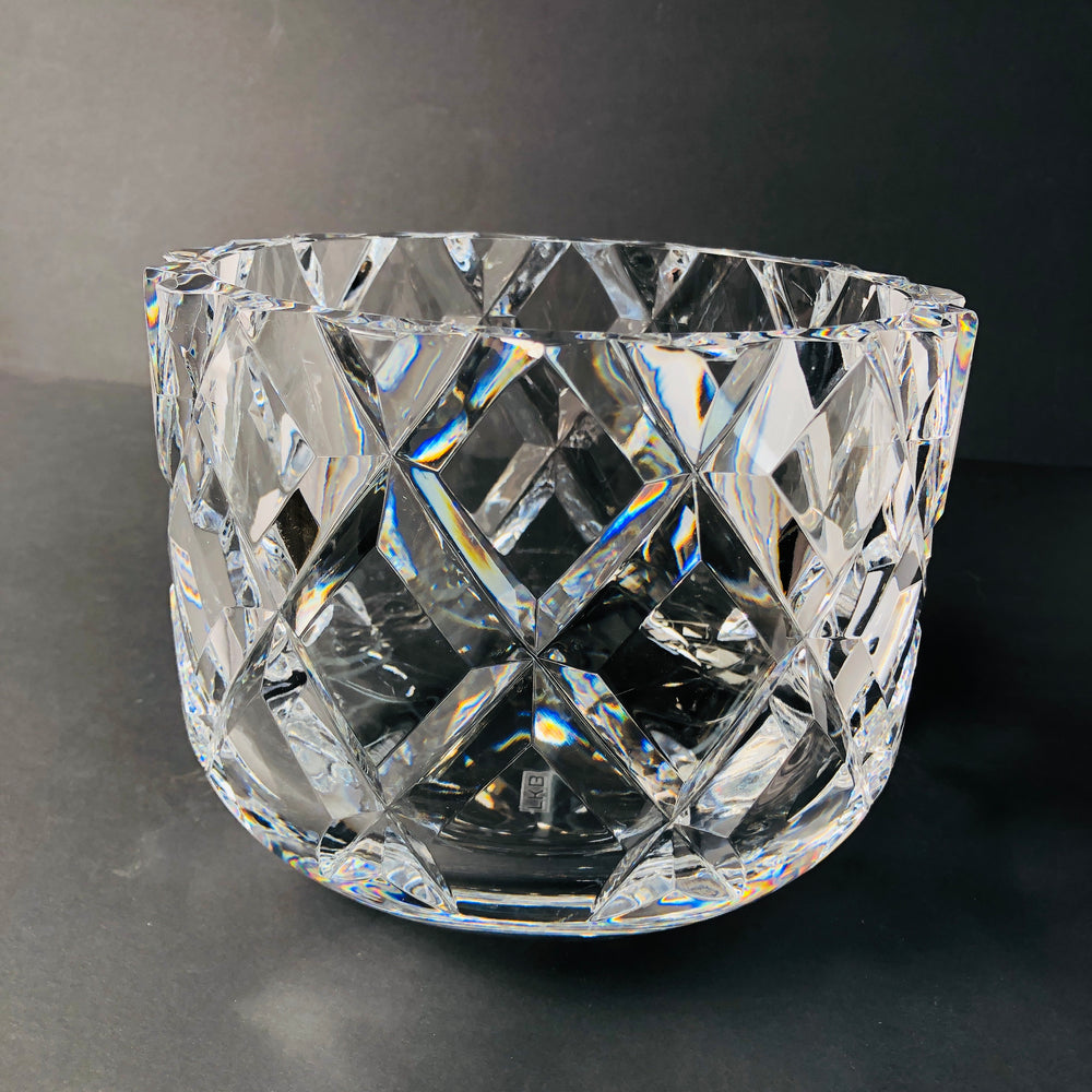 
                  
                    Vintage Orrefors Sofiero Cut Crystal Bowl (16600)
                  
                