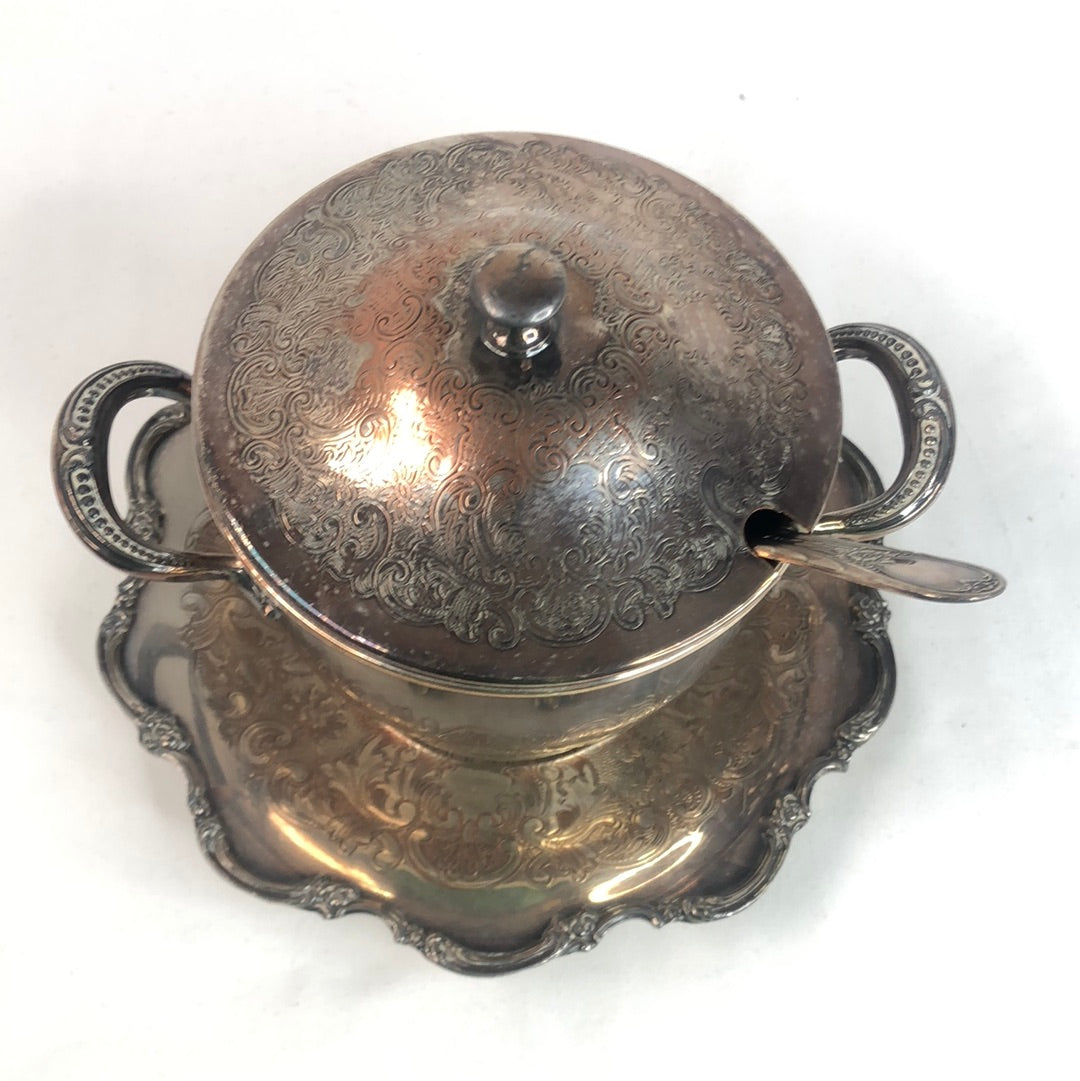 
                  
                    Old English Reproduction Silver Plated Condiment Pot with Lid (17085)
                  
                