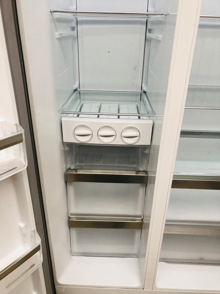 
                  
                    Midea - 584L Side by Side S/S Fridge Freezer (21601)
                  
                
