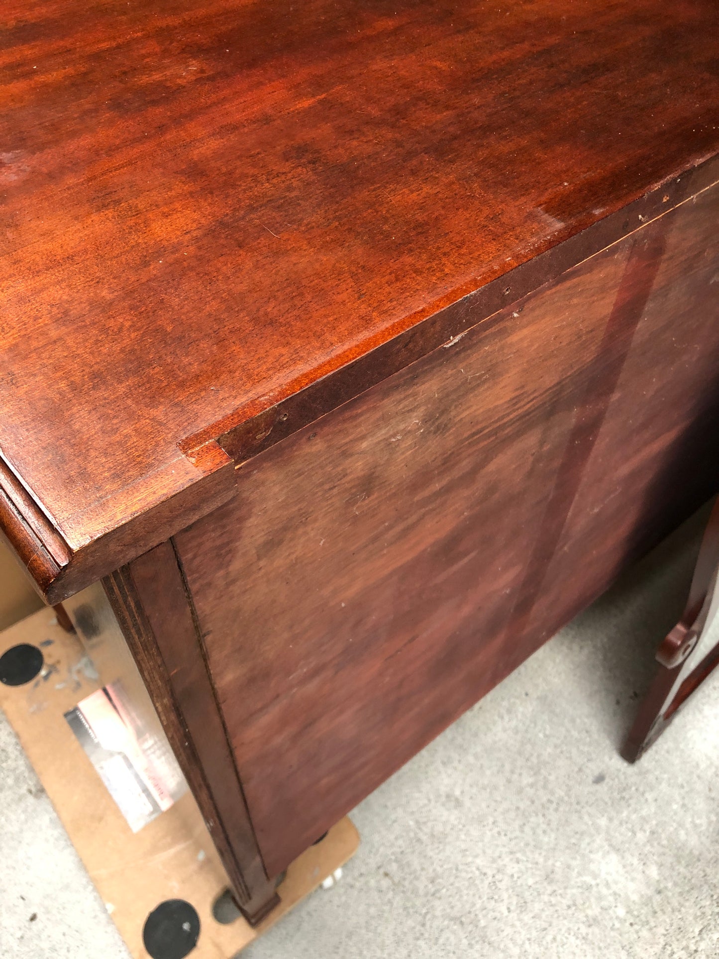 
                  
                    French Provincial 9 Drawer Dresser with Mirror (21779)
                  
                