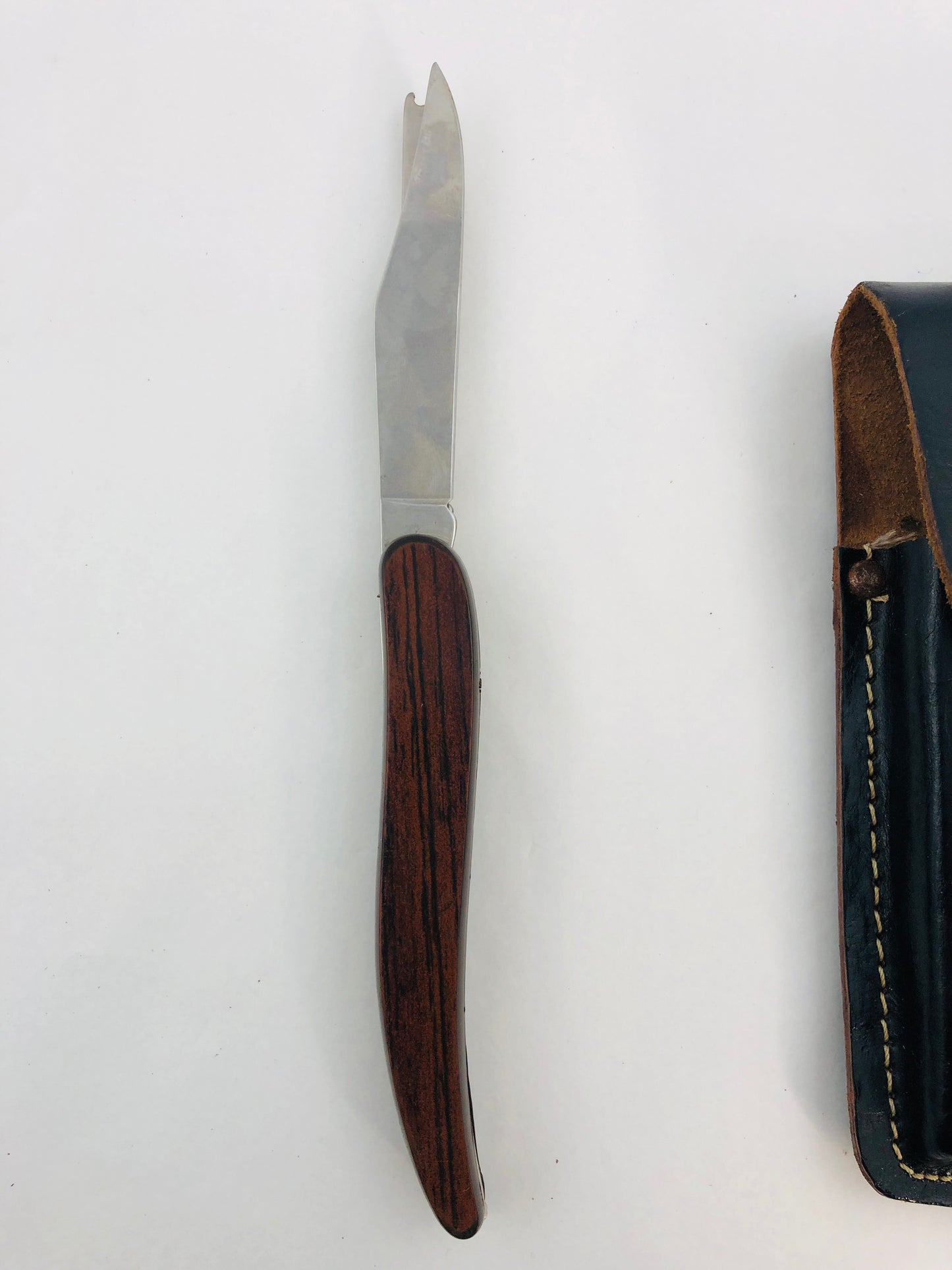 
                  
                    Vintage Imperial Blade Pocket Knife - Ireland (21640)
                  
                