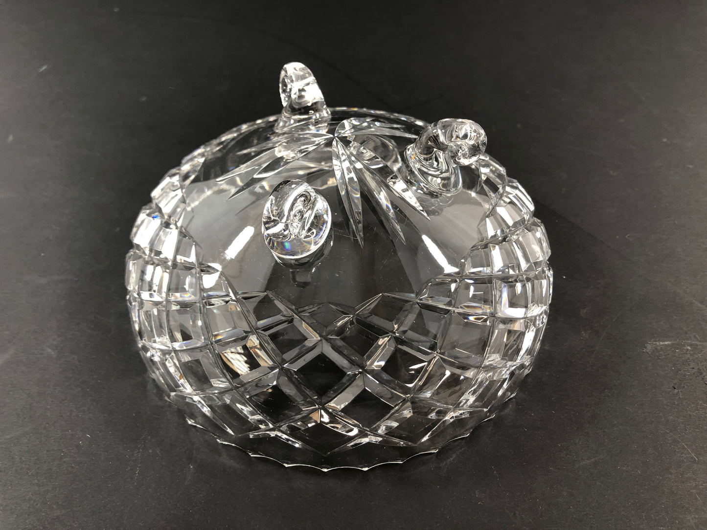 
                  
                    Lovely Footed Crystal Bowl (21389)
                  
                