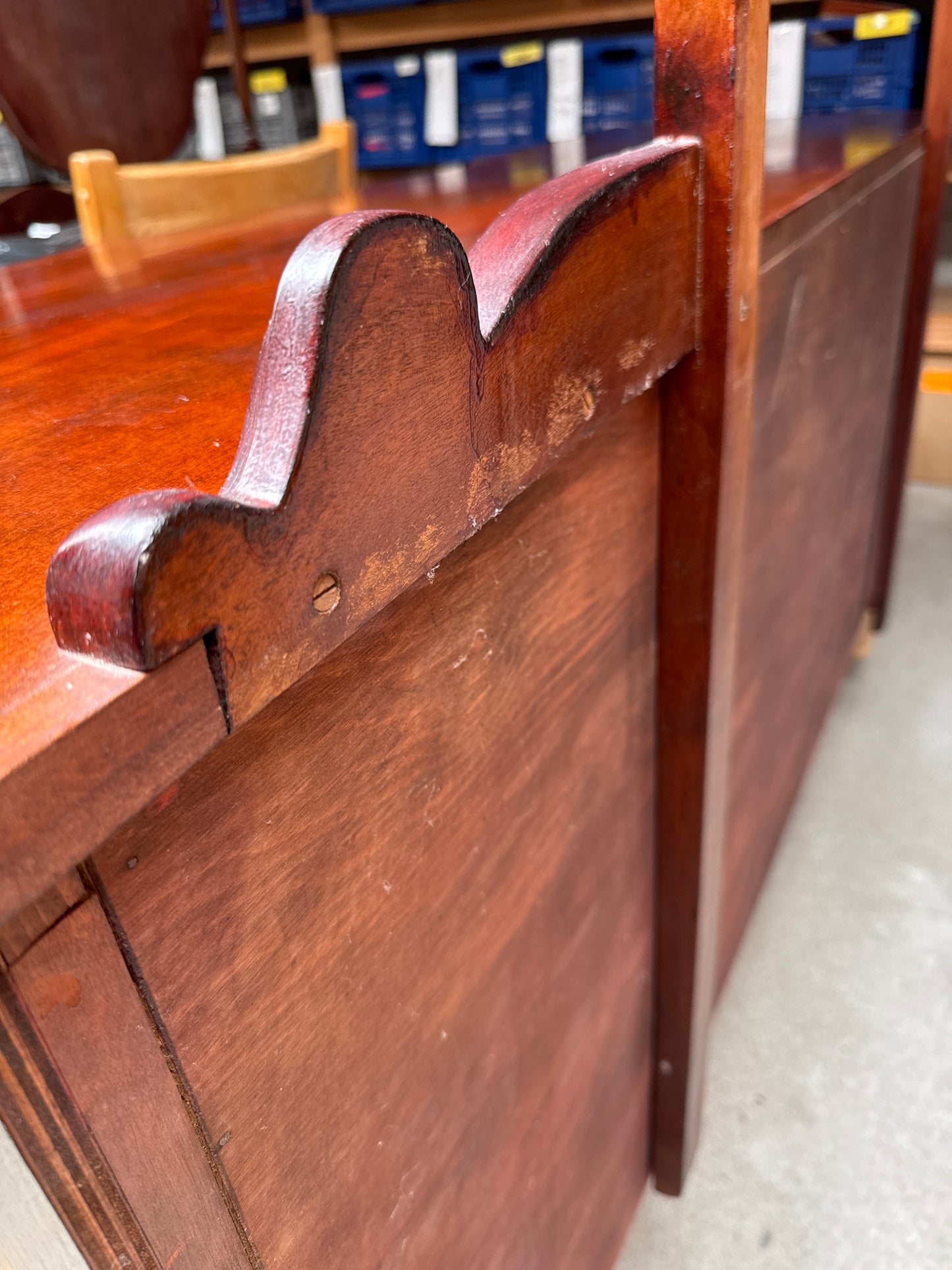 
                  
                    French Provincial 9 Drawer Dresser with Mirror (21779)
                  
                