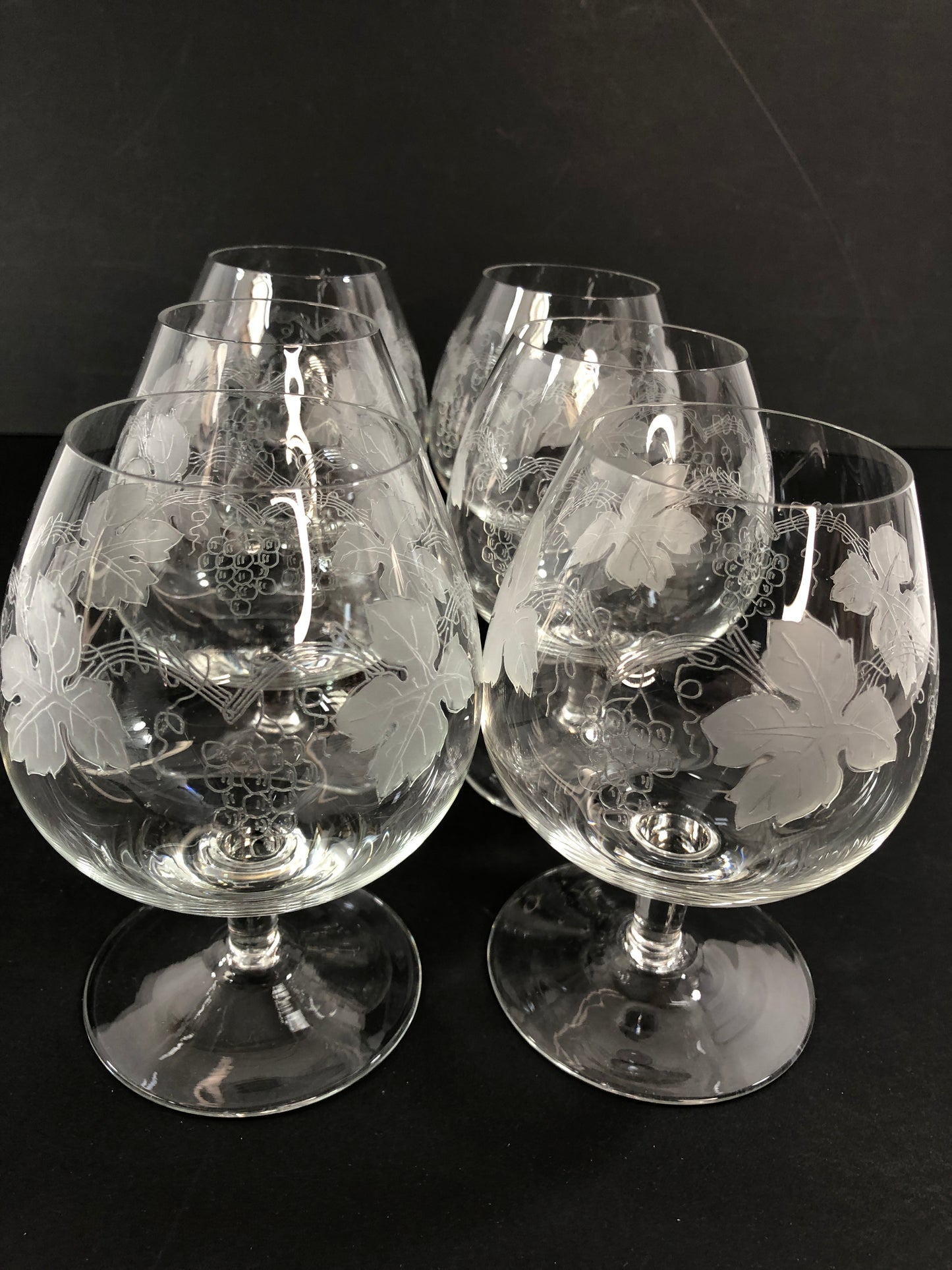 
                  
                    Vintage Grape Design Brandy Glasses x 6 (21379)
                  
                