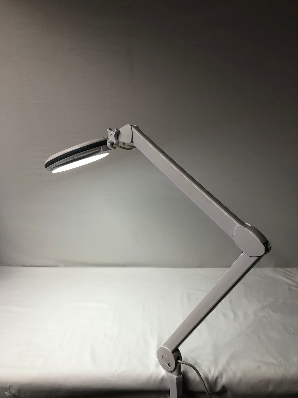 Magnifier Lamp -   LED Illuminated QM3548 (17038)